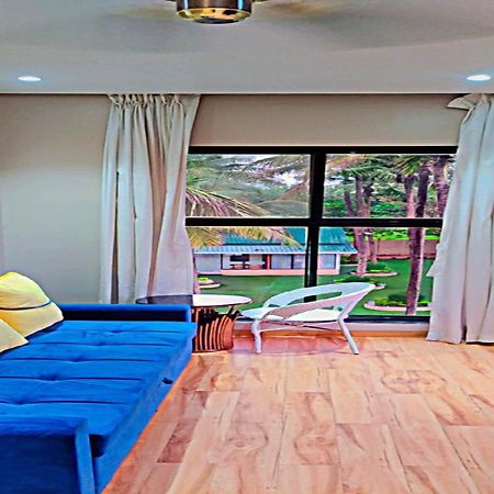 Paramount Riverfront Resort & Spa, Karjat Exteriör bild